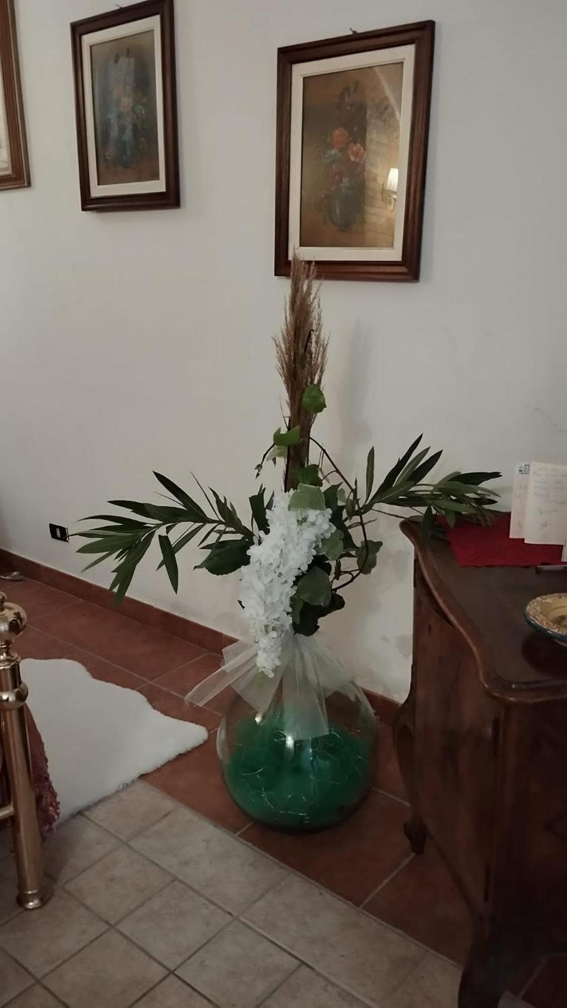 Al Cantinone Toffia 外观 照片